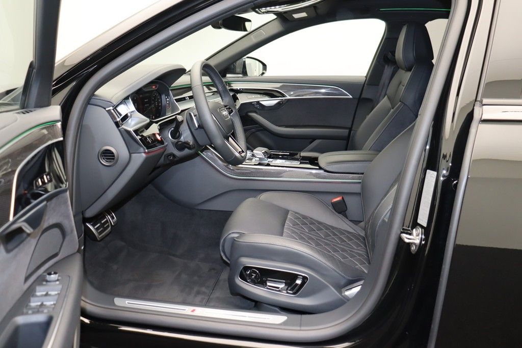 Audi A8 2023