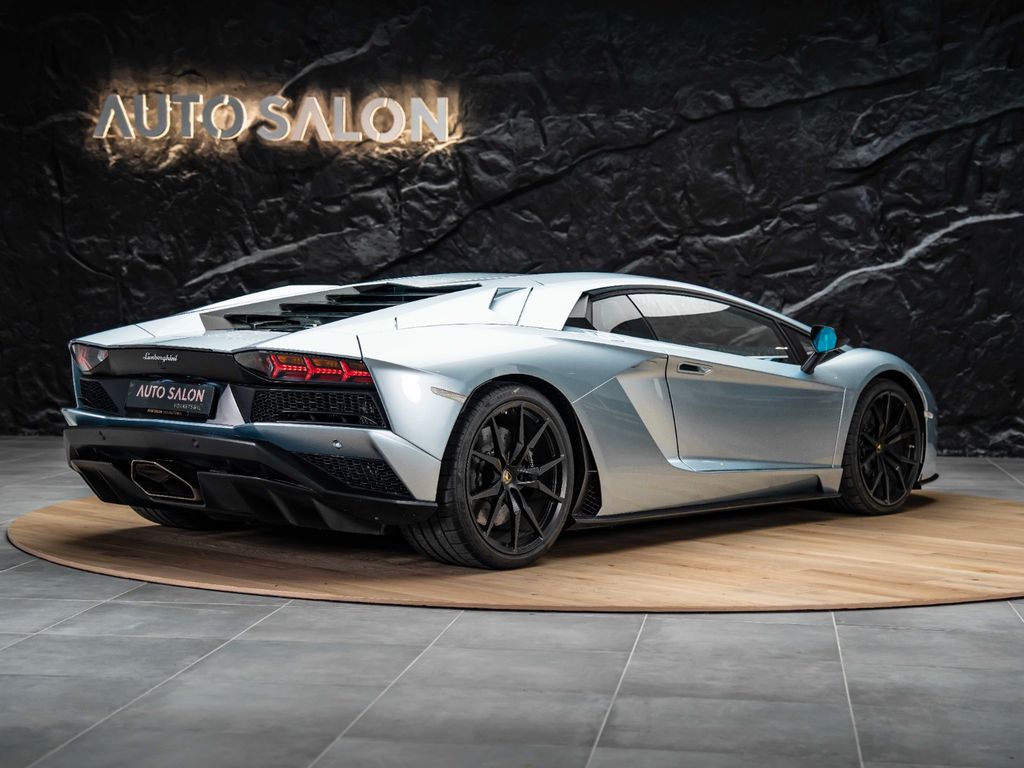 Lamborghini Aventador 2017