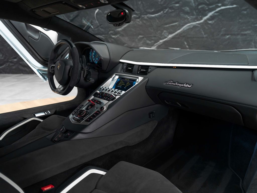 Lamborghini Aventador 2017