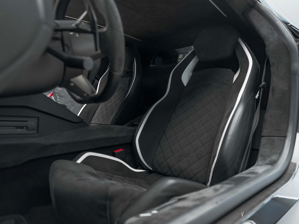 Lamborghini Aventador 2017