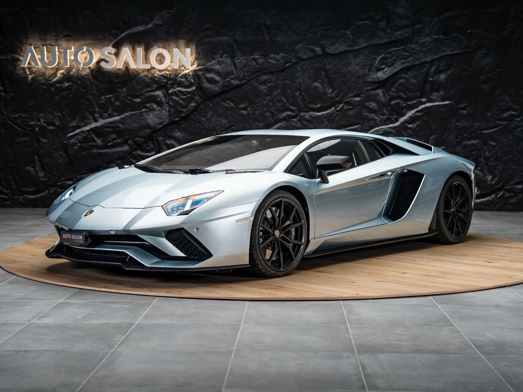 Lamborghini Aventador 2017