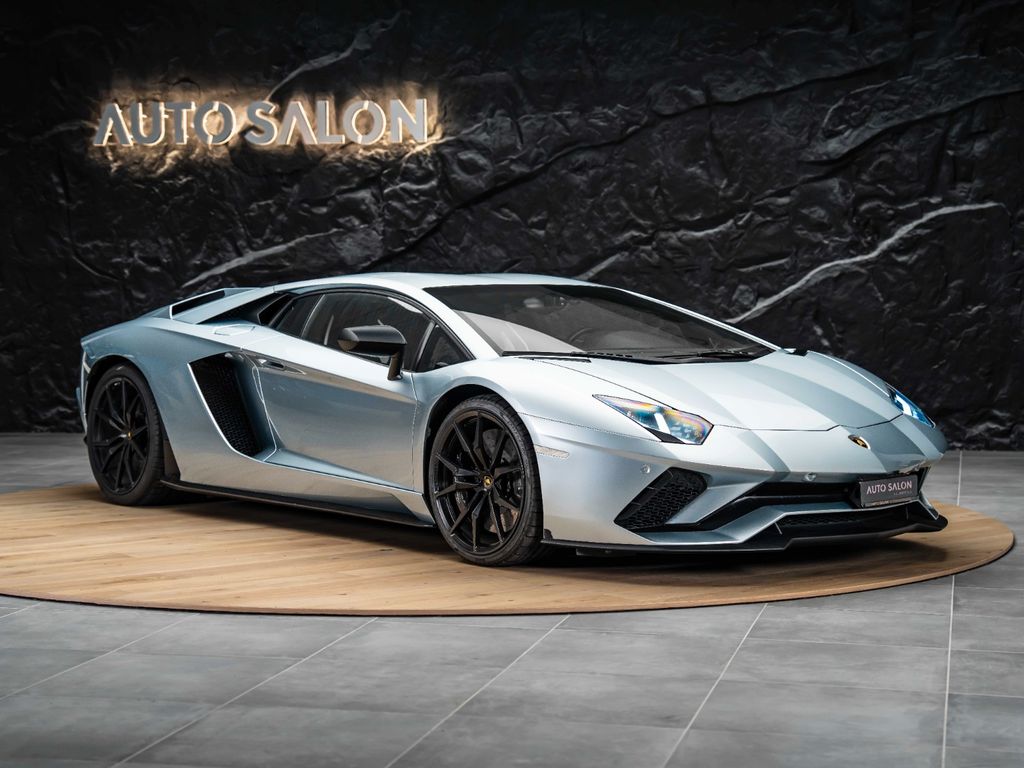 Lamborghini Aventador 2017