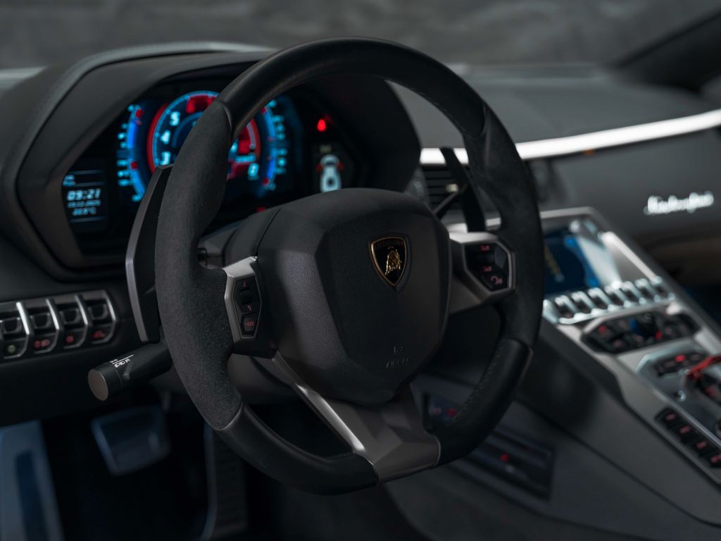 Lamborghini Aventador 2017