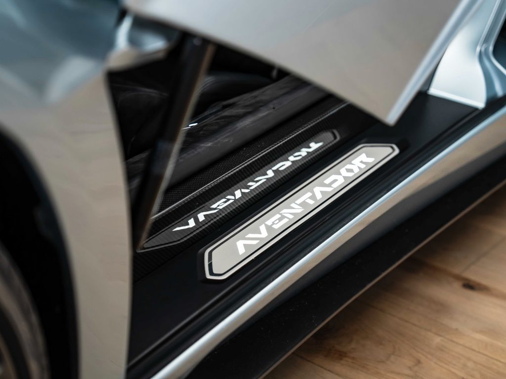 Lamborghini Aventador 2017