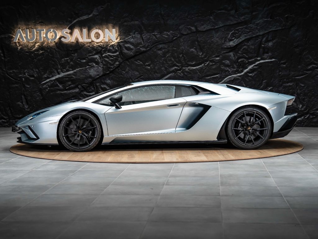 Lamborghini Aventador 2017