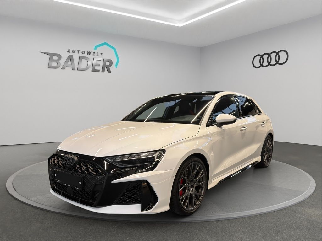 Audi RS3 2025