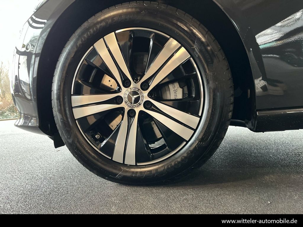 Mercedes-Benz C 300 2024