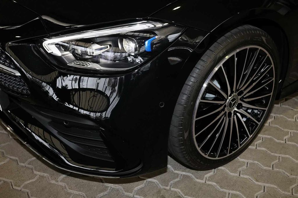 Mercedes-Benz C 220 2025
