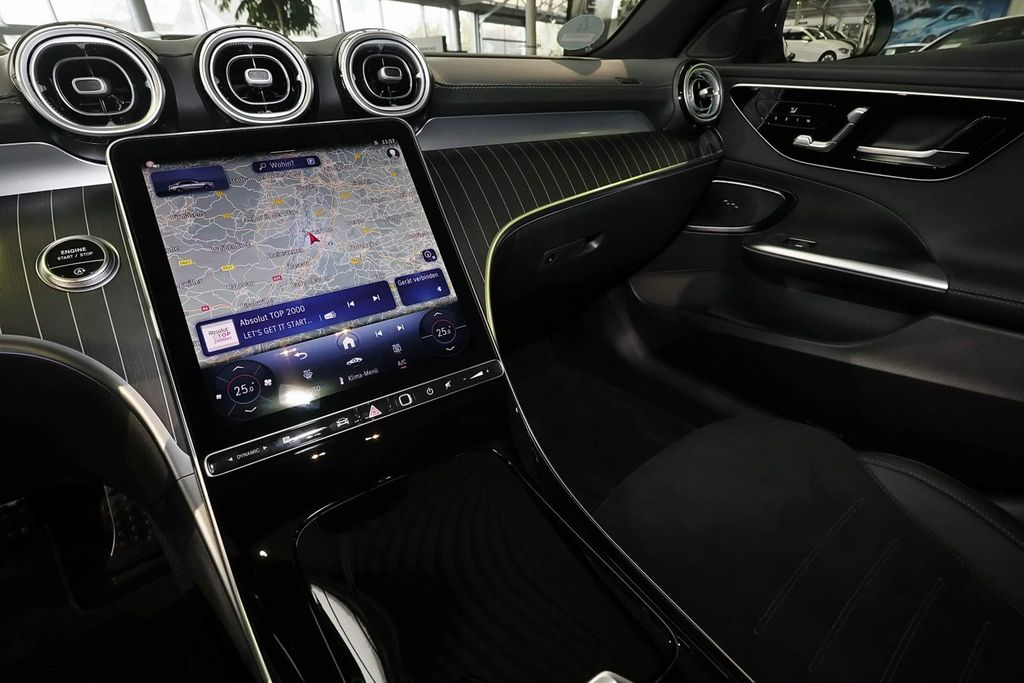 Mercedes-Benz C 220 2025