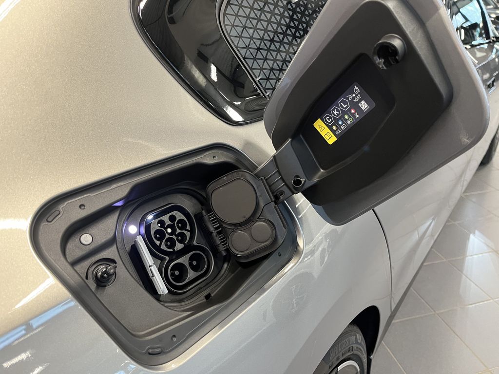 BMW i7 2024