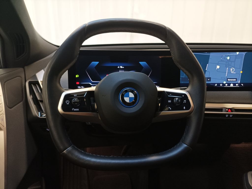 BMW iX 2023