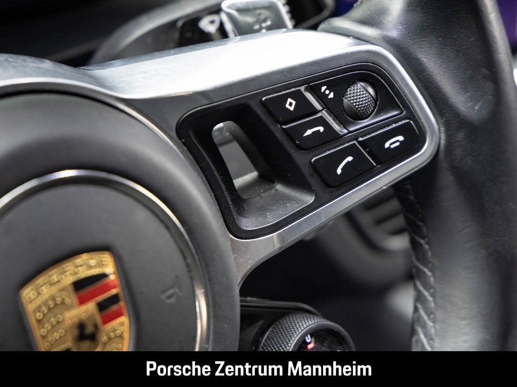 Porsche Cayenne 2022