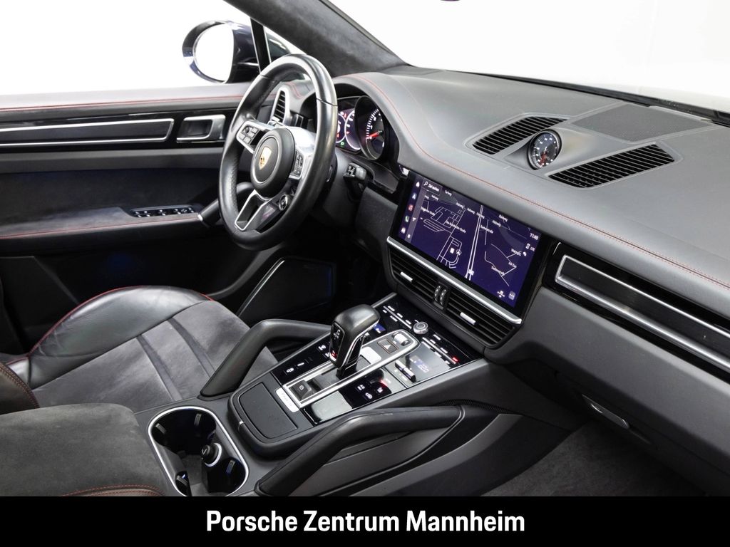 Porsche Cayenne 2022