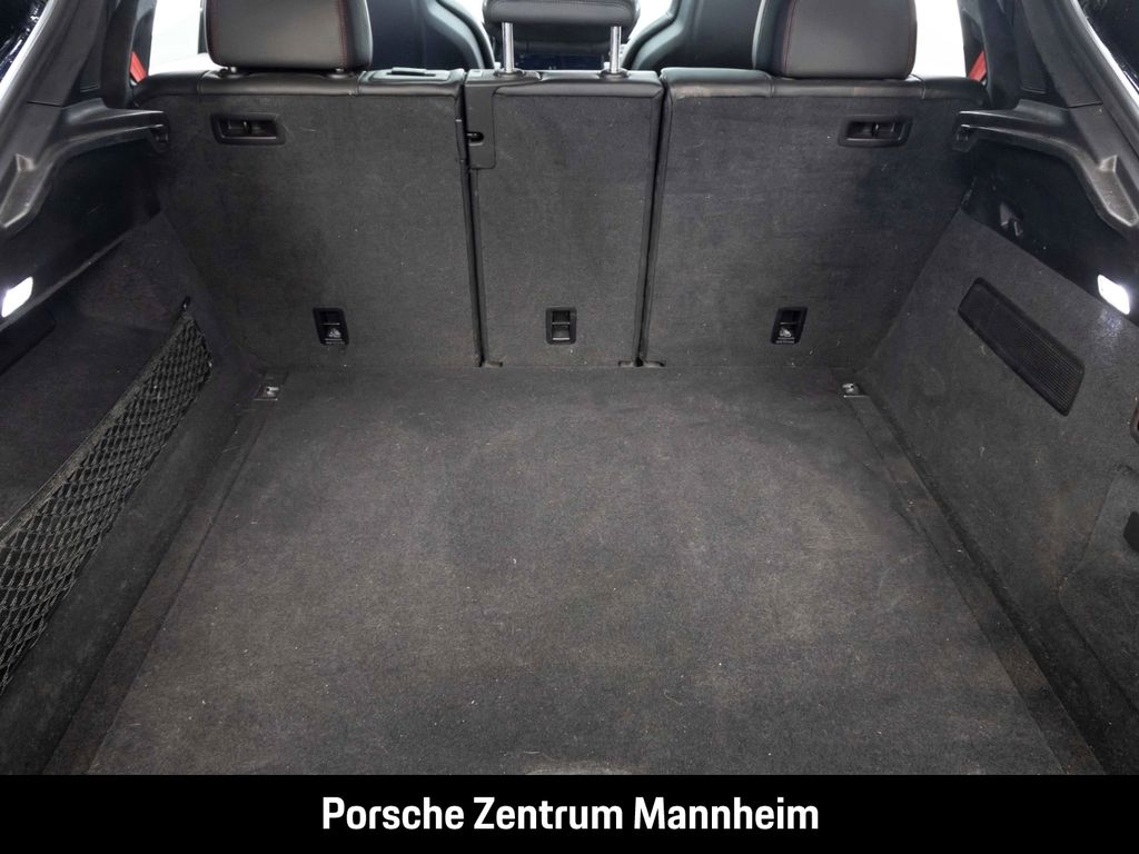 Porsche Cayenne 2022