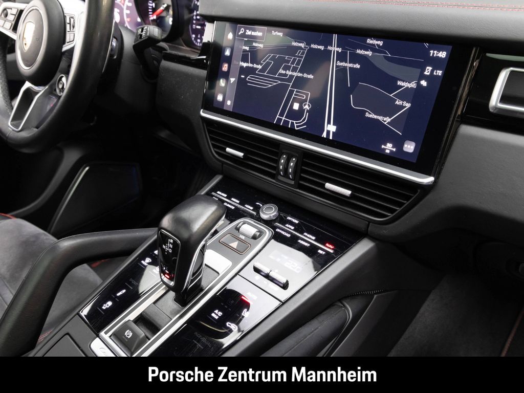 Porsche Cayenne 2022
