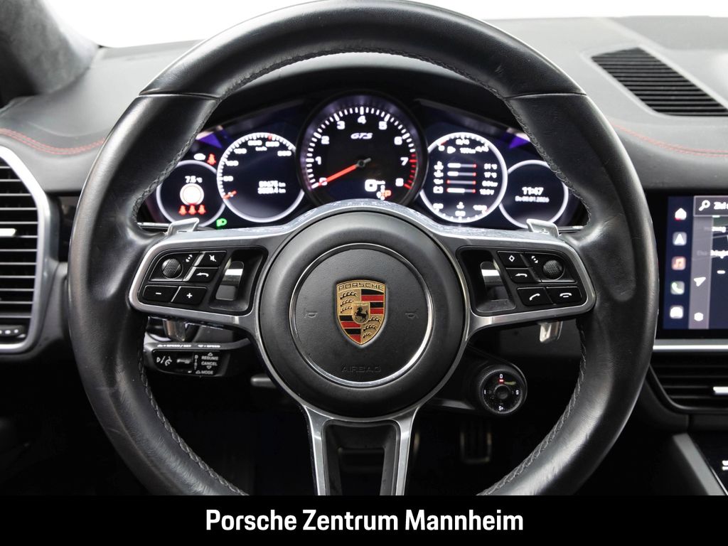 Porsche Cayenne 2022