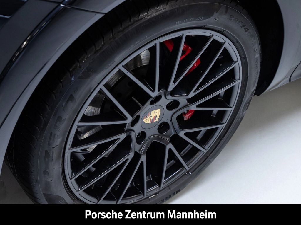 Porsche Cayenne 2022