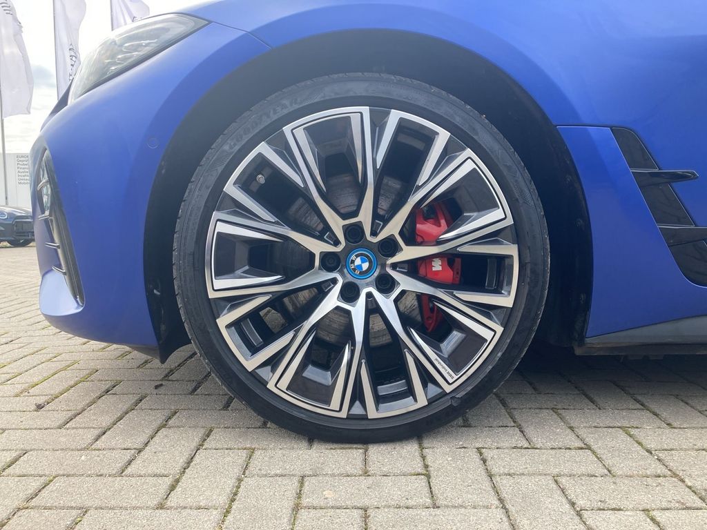 BMW i4 2023