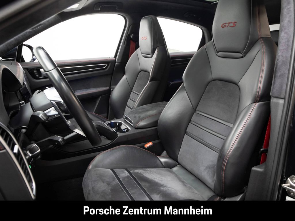 Porsche Cayenne 2022