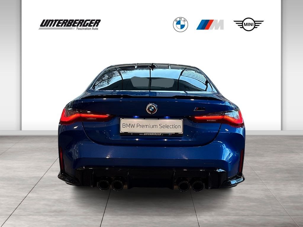 BMW M4 2022