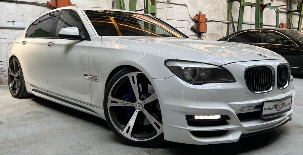 BMW 750 2009