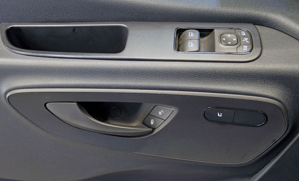 Mercedes-Benz Sprinter 2024