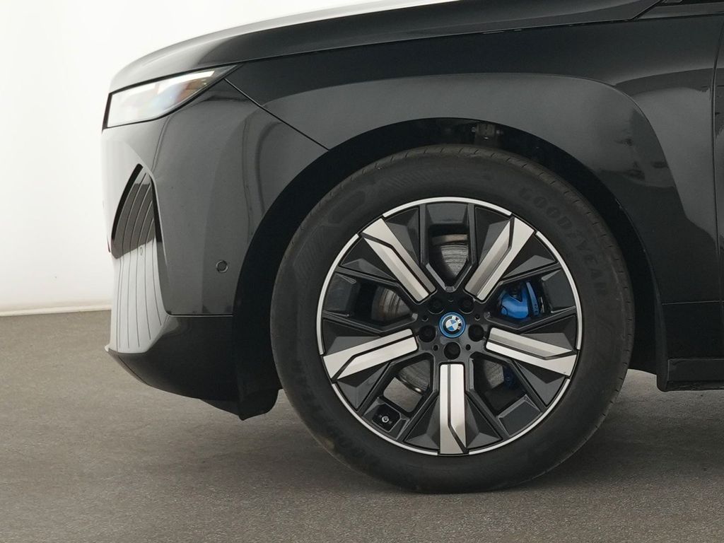 BMW iX 2023