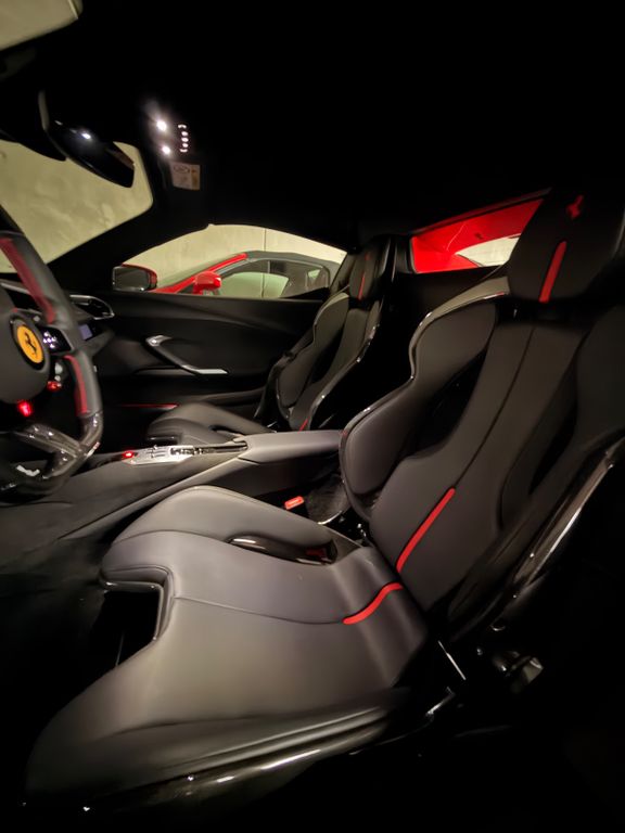 Ferrari 296 GTS 2025