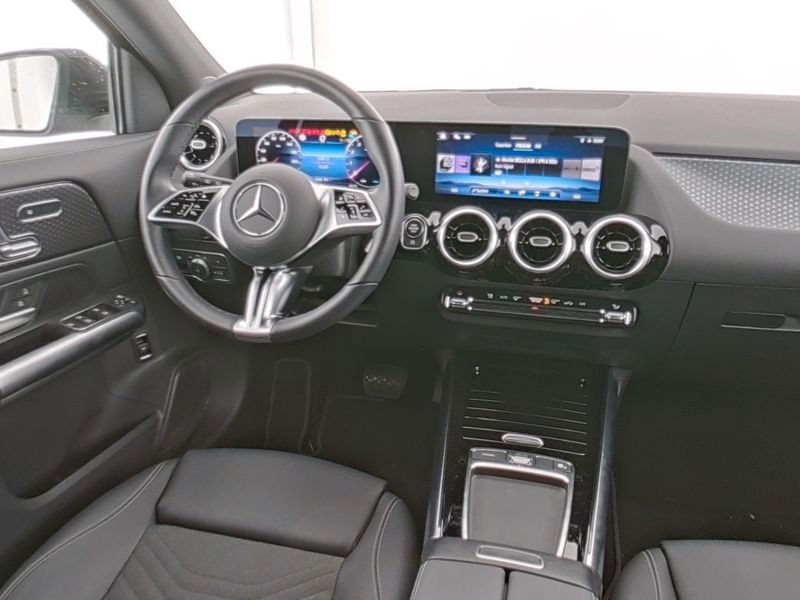 Mercedes-Benz GLA 200 2024