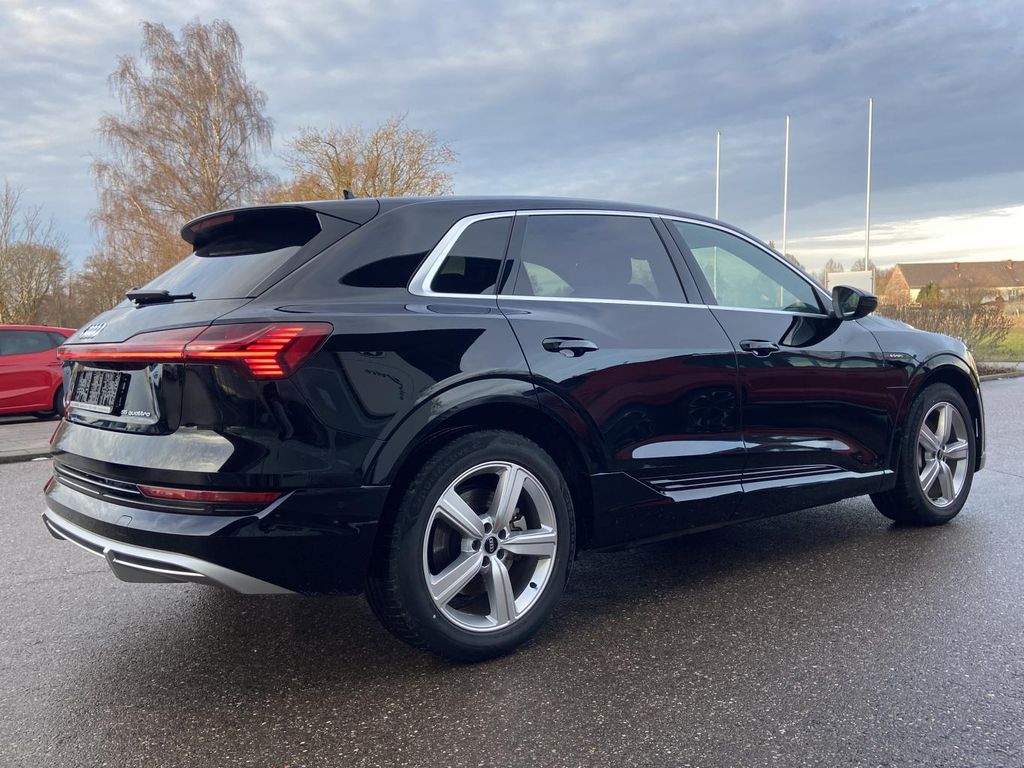Audi e-tron 2022