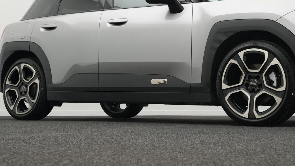 MINI Aceman 2024