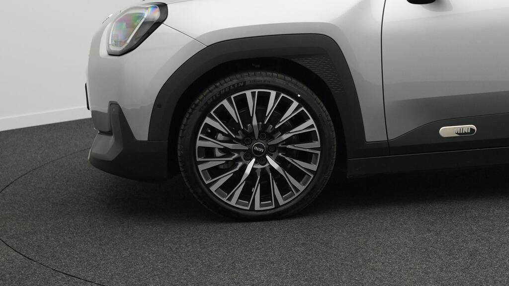 MINI Aceman 2024
