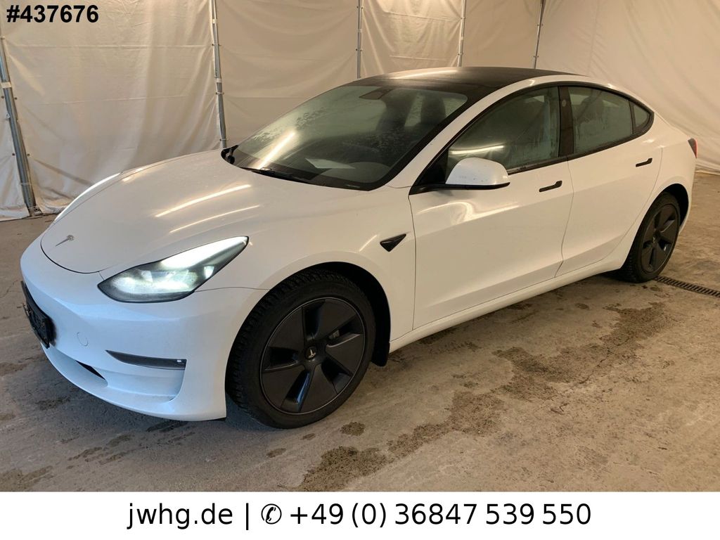 Tesla Model 3 2022