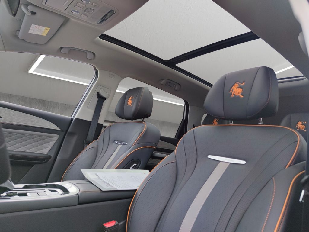 DFSK Forthing 4 2024