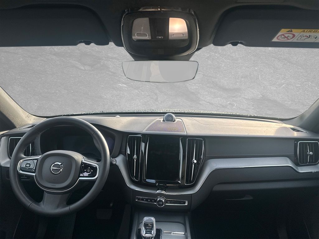 Volvo XC60 2025