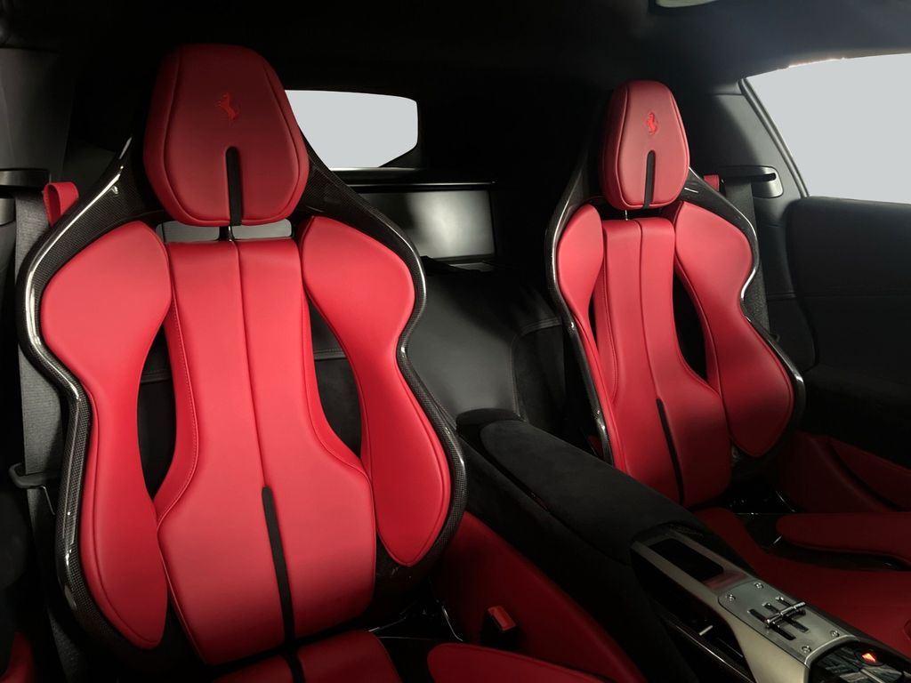 Ferrari 12Cilindri 2024