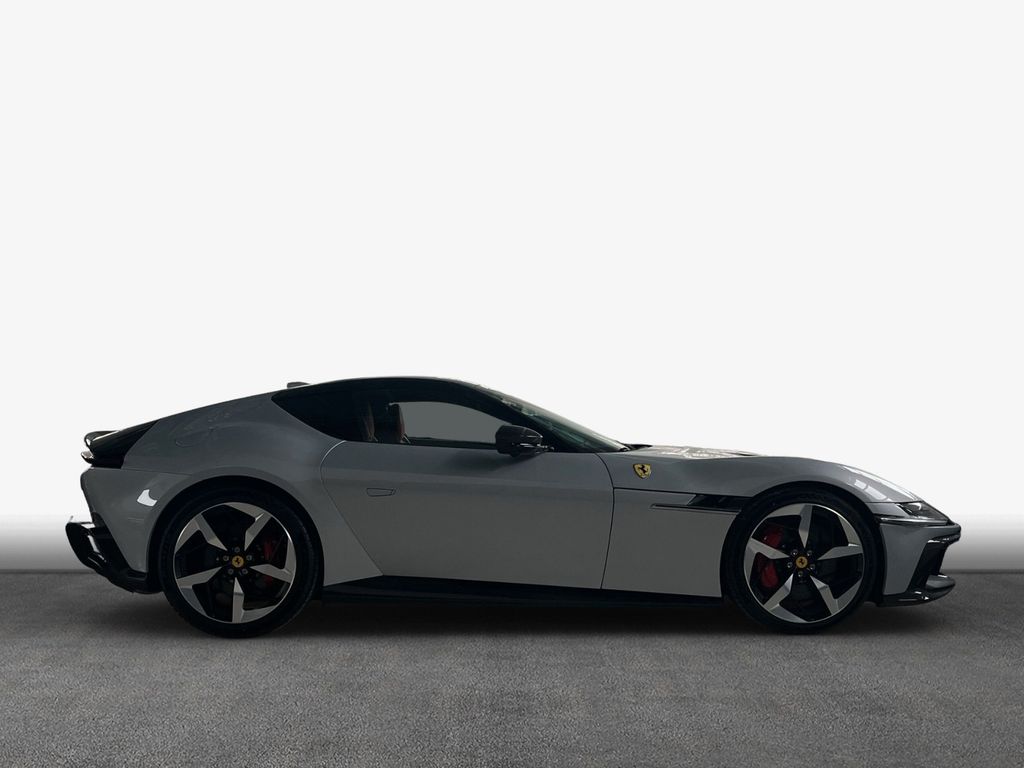 Ferrari 12Cilindri 2024