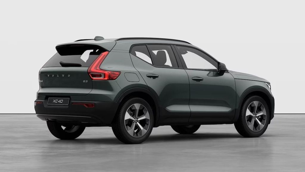 Volvo XC40 2026