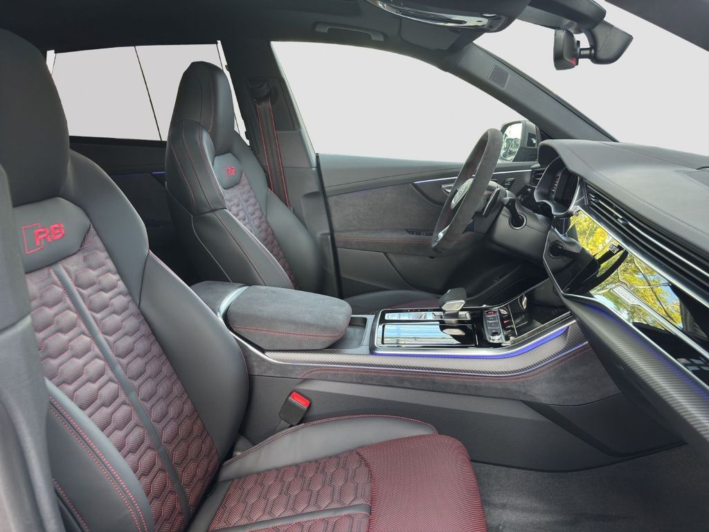 Audi RSQ8 2025