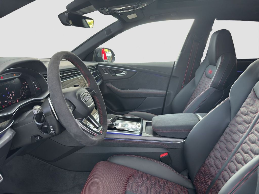 Audi RSQ8 2025