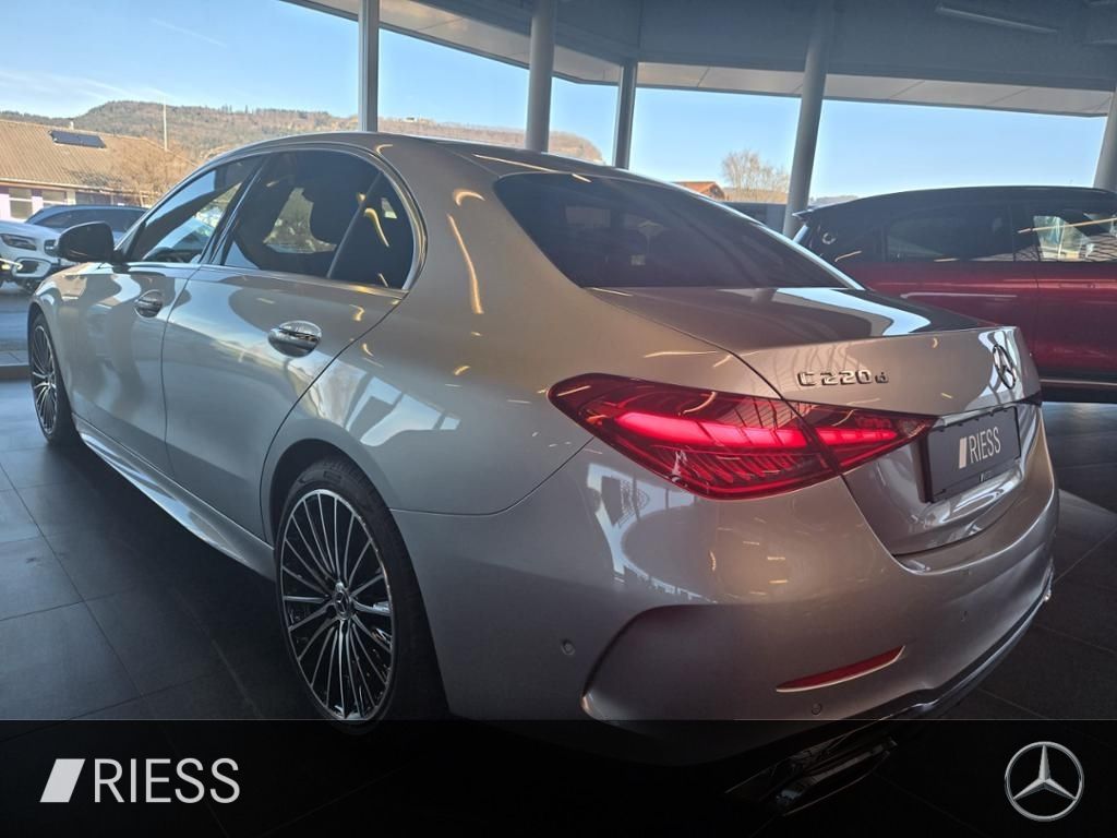 Mercedes-Benz C 220 2026