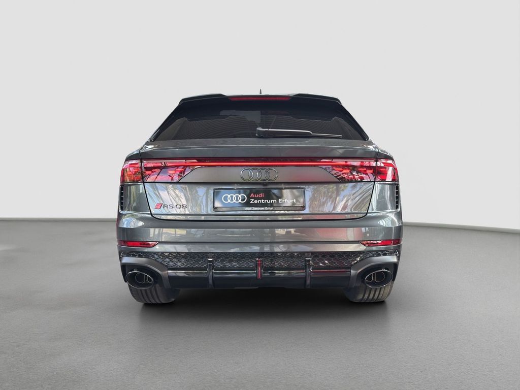 Audi RSQ8 2025