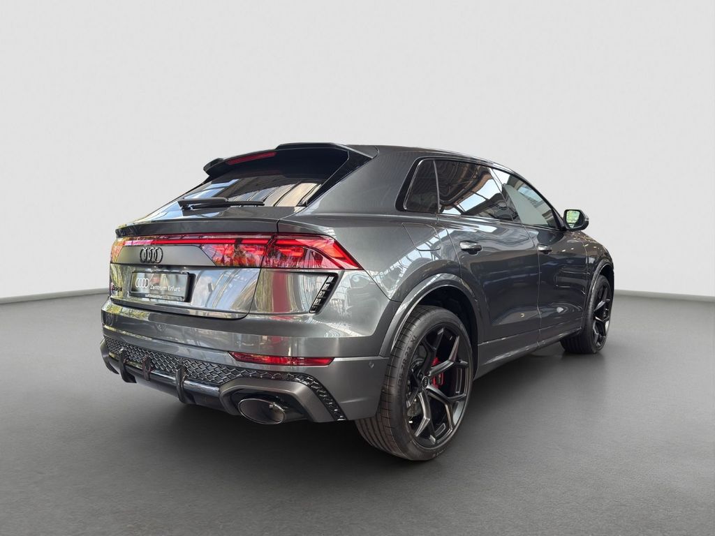 Audi RSQ8 2025