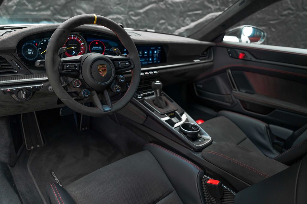 Porsche 992 2023