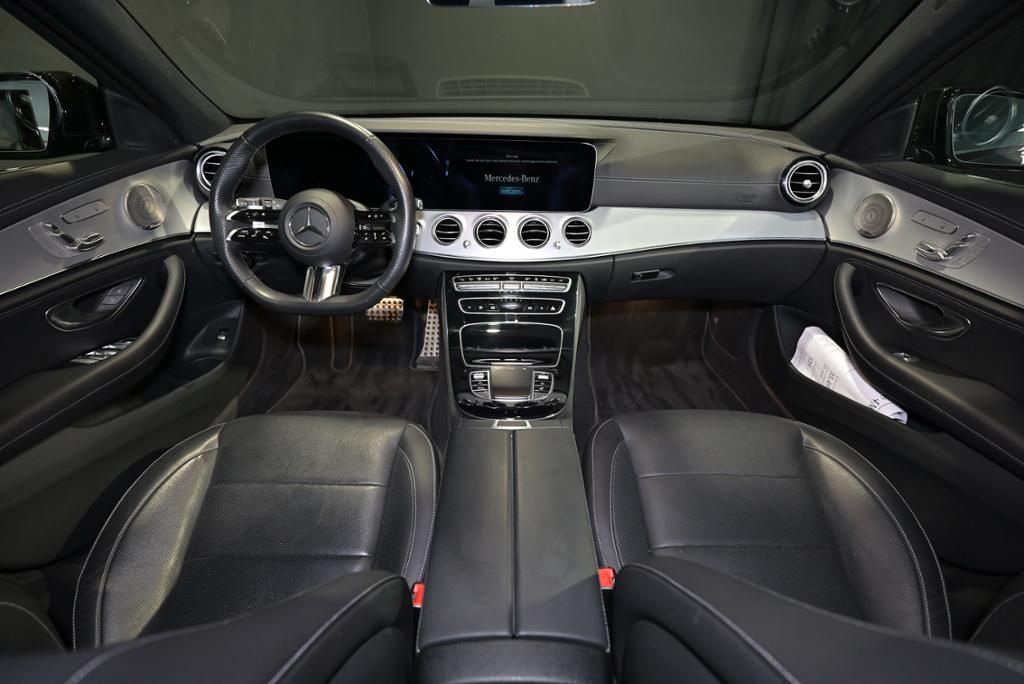 Mercedes-Benz E 300 2022