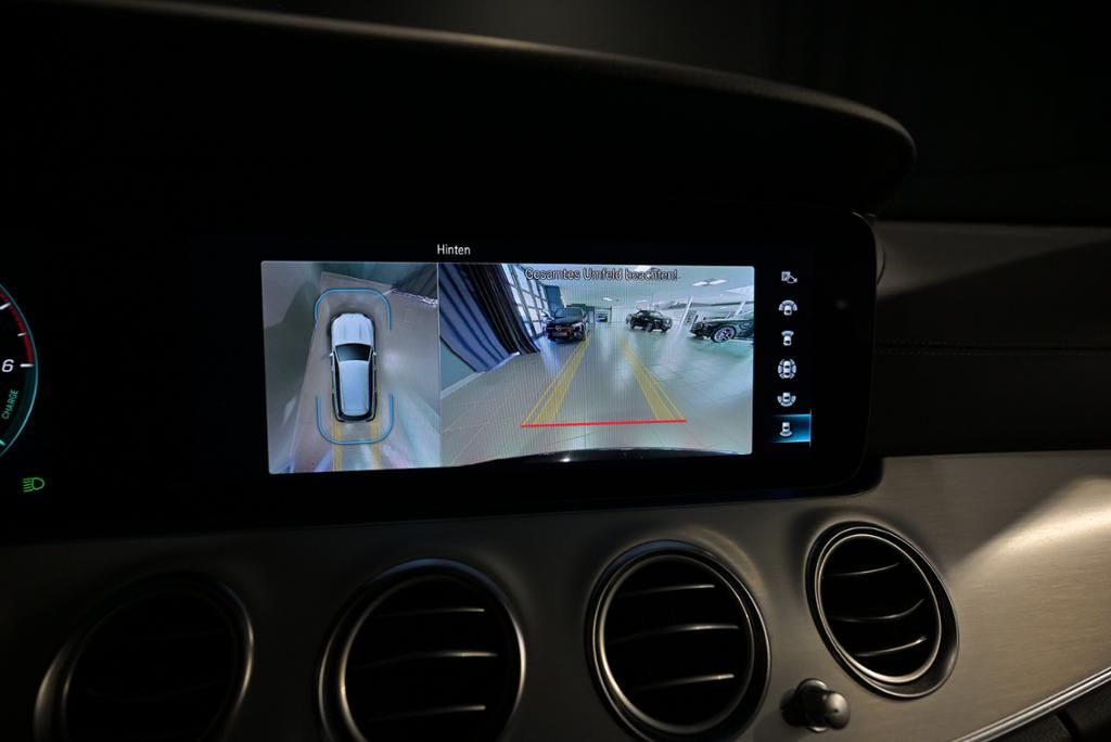 Mercedes-Benz E 300 2022