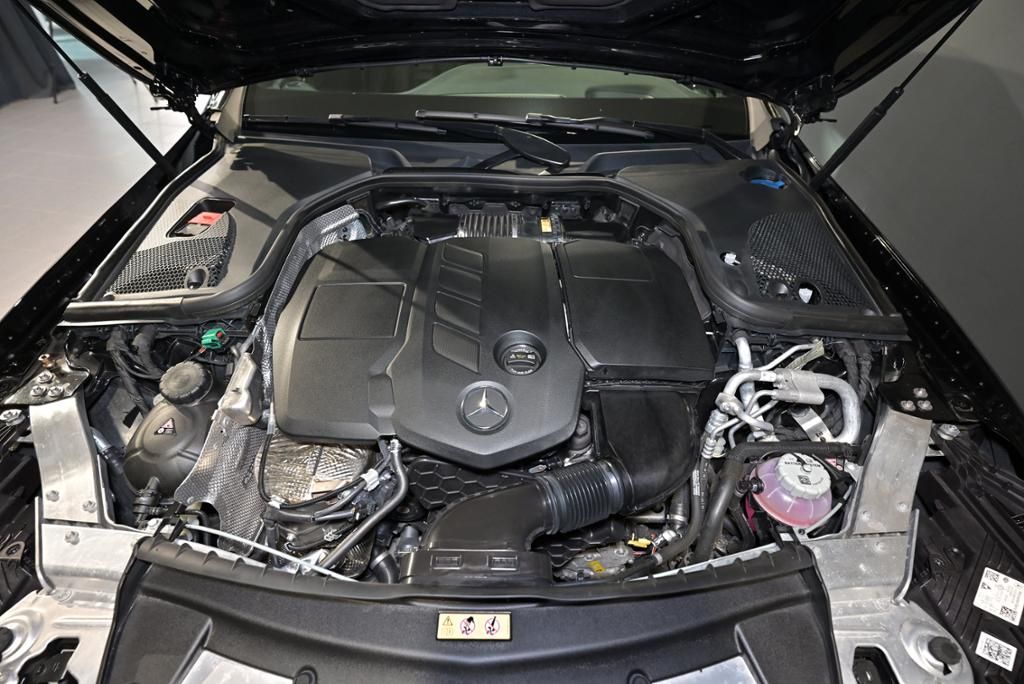 Mercedes-Benz E 300 2022