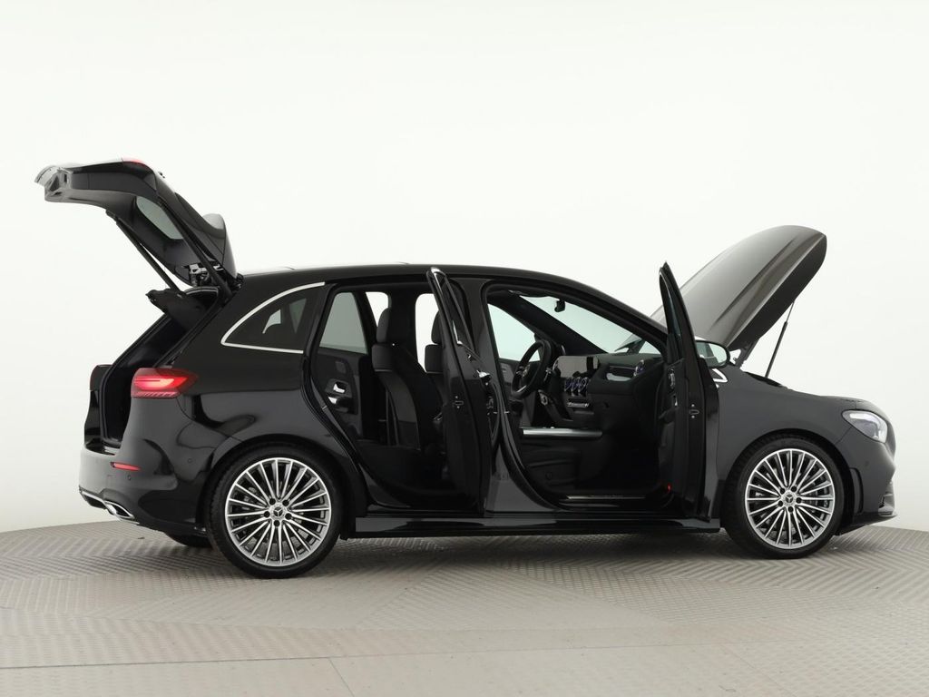 Mercedes-Benz B 220 2025