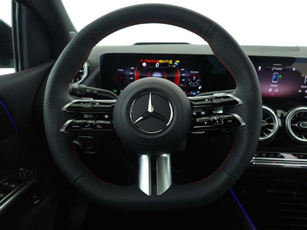 Mercedes-Benz B 220 2025