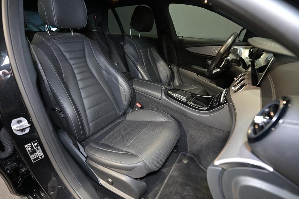 Mercedes-Benz E 300 2022